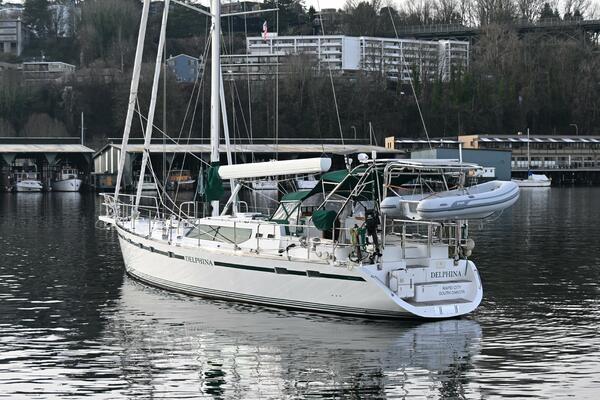 Delphina 55ft Waterline Yacht For Sale