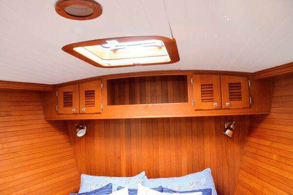 Waterline 55 Yacht For Sale