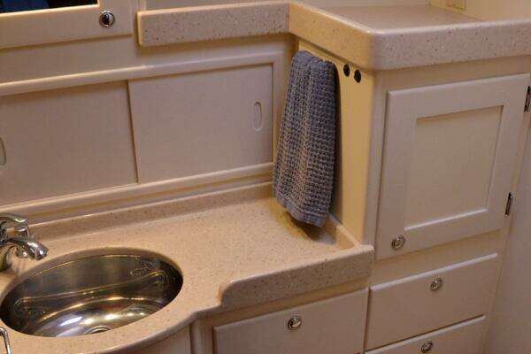 Waterline 55 Yacht For Sale