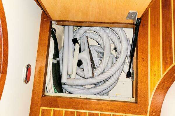 Waterline 55 Yacht For Sale