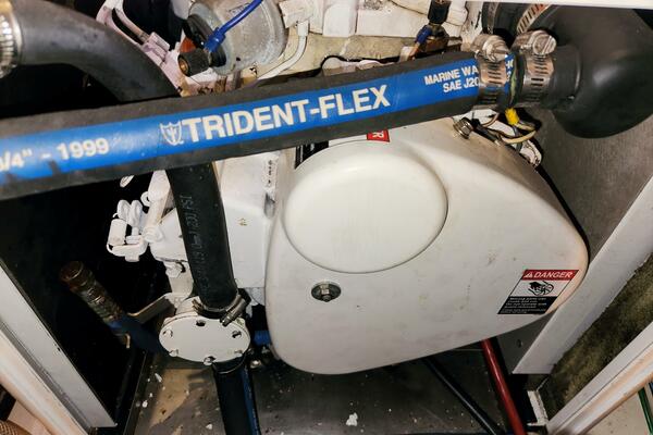 Delphina 55ft Waterline Yacht For Sale