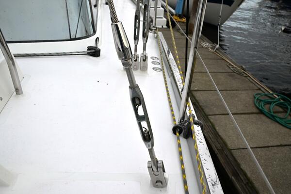 Delphina 55ft Waterline Yacht For Sale