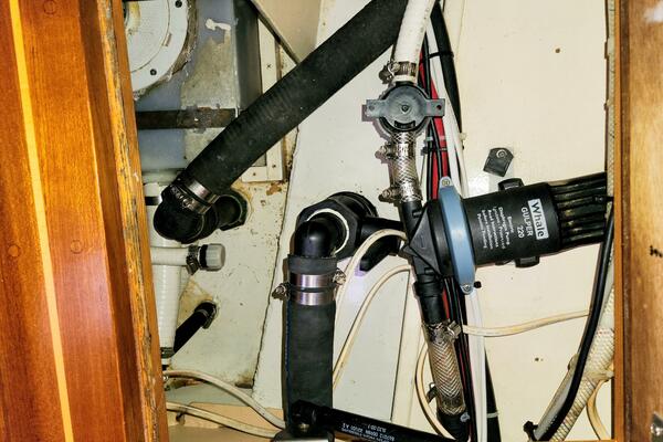 Delphina 55ft Waterline Yacht For Sale