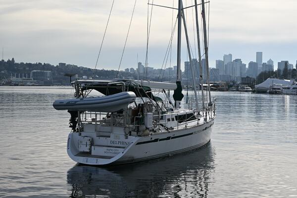 Delphina 55ft Waterline Yacht For Sale