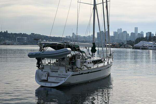 Waterline 55 Yacht For Sale