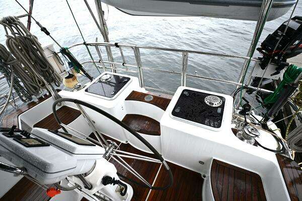 Waterline 55 Yacht For Sale