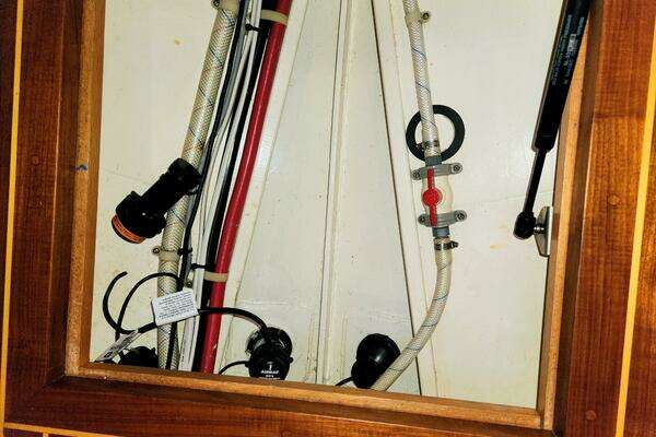 Waterline 55 Yacht For Sale