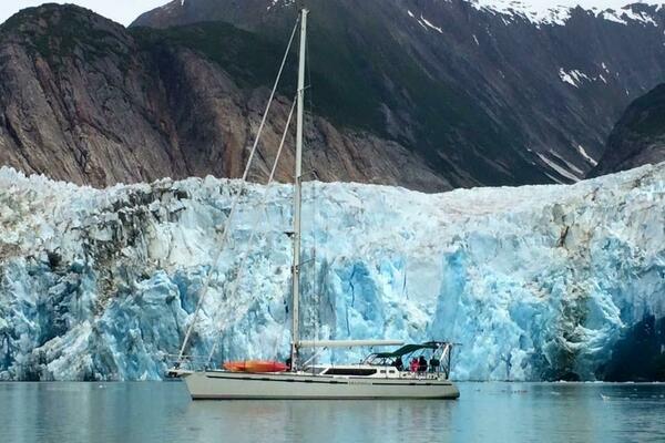 Delphina 55ft Waterline Yacht For Sale