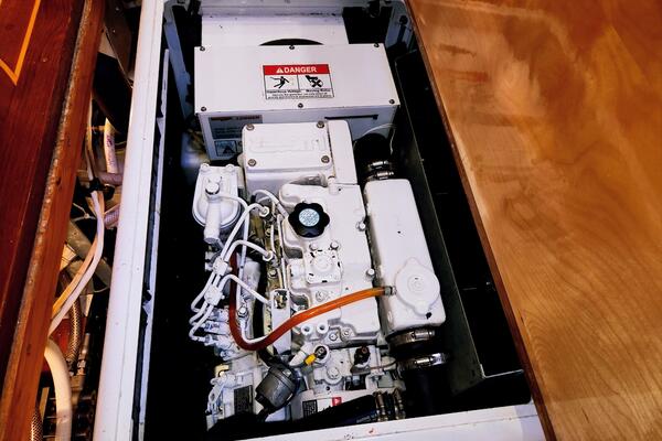 Delphina 55ft Waterline Yacht For Sale