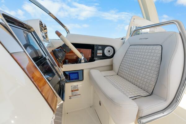 35ft Chris Craft Yacht For Sale