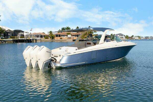 Chris-Craft Launch 35 GT OB Yacht For Sale