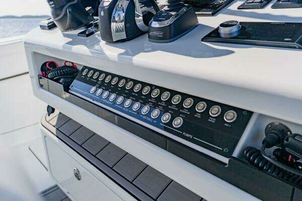 Costa Custom 34 SV Yacht For Sale