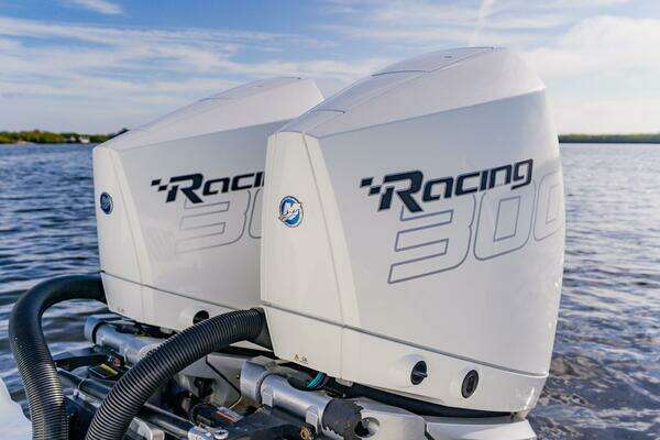 Costa Custom 34 SV Yacht For Sale