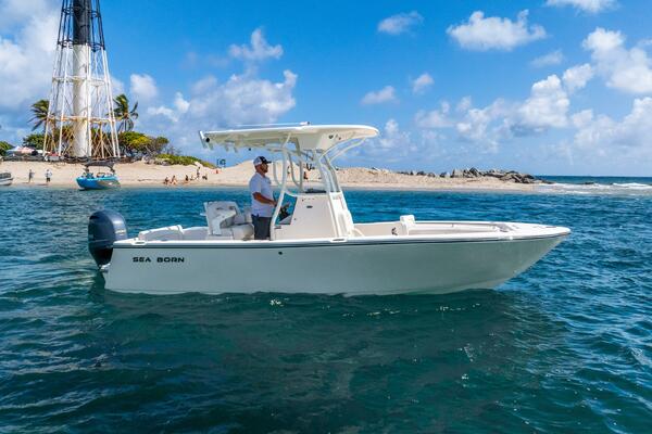 22ft Sea Born Yacht For Sale