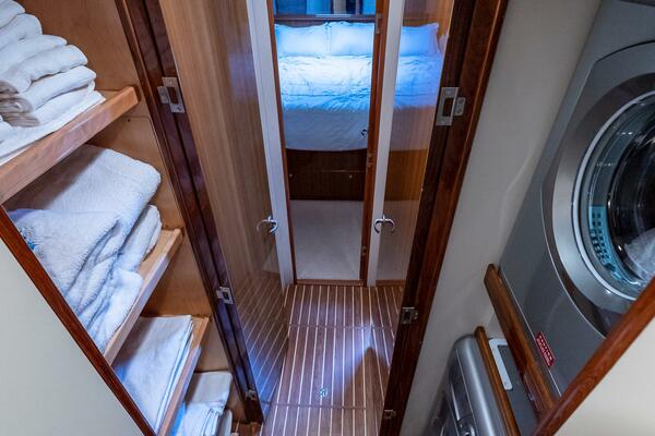 FIVE SEAS 64ft Viking Yacht For Sale