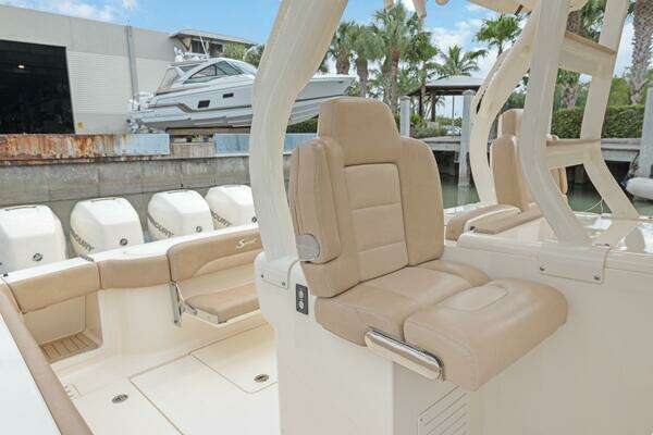 Scout 420 LXF Yacht For Sale
