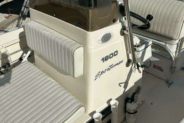 Photo of the 2001 Key West 1900 Sportsman