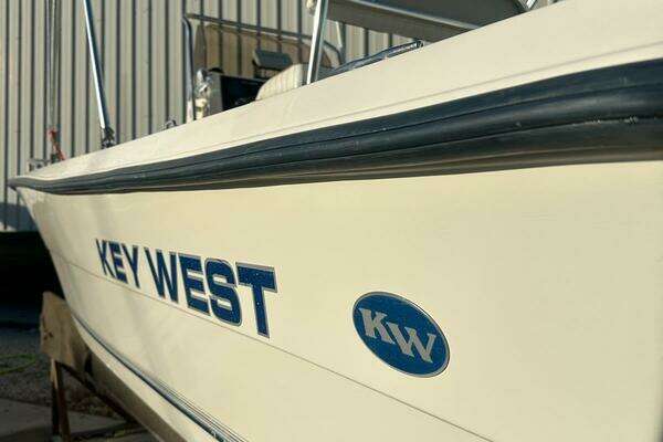 Photo of the 2001 Key West 1900 Sportsman