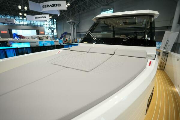 36ft De Antonio Yacht For Sale