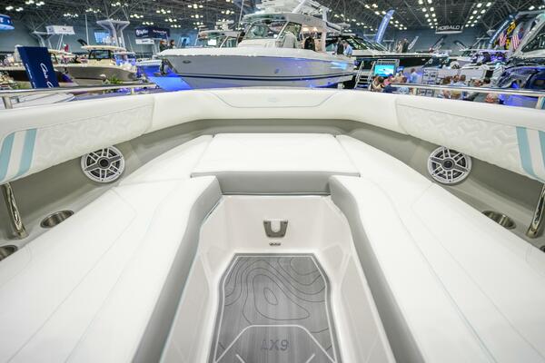 29ft Regal Yacht For Sale