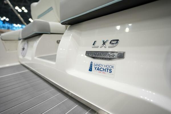 29ft Regal Yacht For Sale