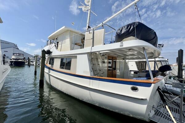 Sue Sea Q 48ft Kadey Krogen Yacht For Sale