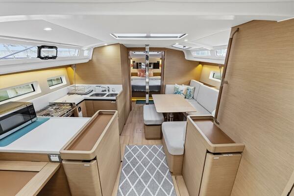 Dantari 44ft Jeanneau Yacht For Sale