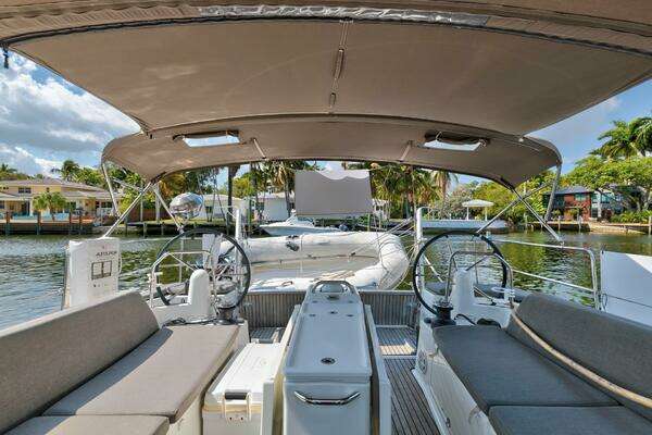 Jeanneau 440 Yacht For Sale
