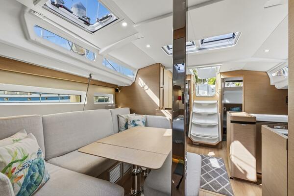 Dantari 44ft Jeanneau Yacht For Sale