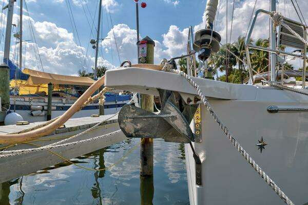 Jeanneau 440 Yacht For Sale