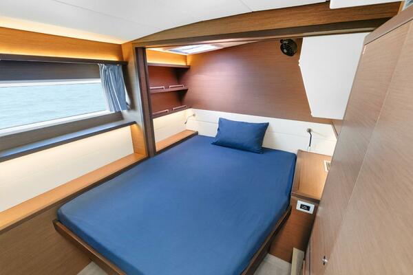 Rhapsody 52ft Lagoon Yacht For Sale