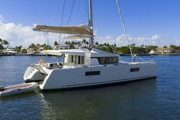 Rhapsody 52ft Lagoon Yacht For Sale