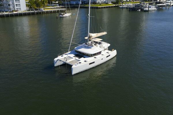 Rhapsody 52ft Lagoon Yacht For Sale