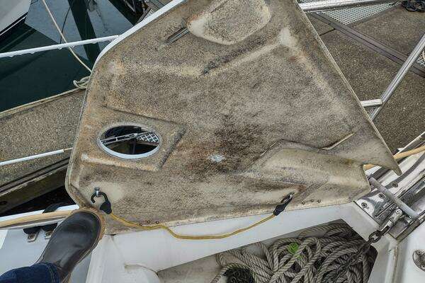 Hunter  Yacht For Sale