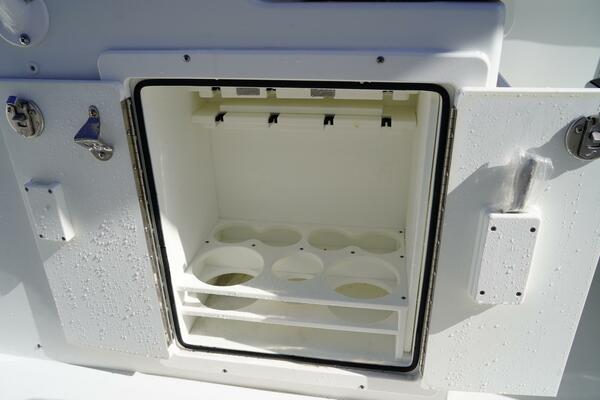 27ft Sea Hunt Yacht For Sale