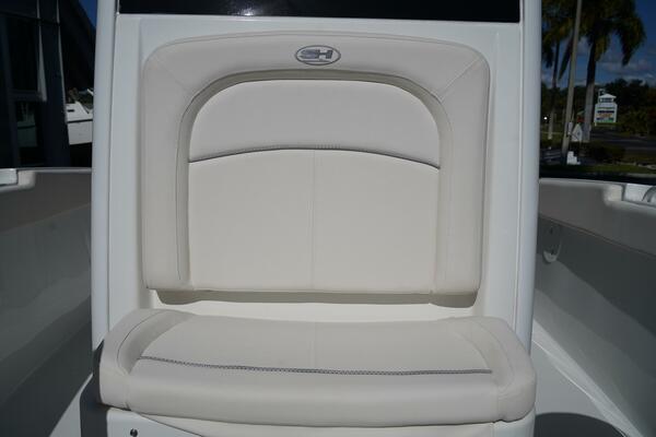 27ft Sea Hunt Yacht For Sale