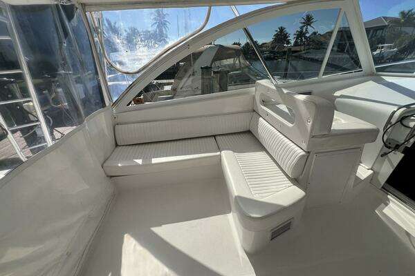 Luhrs 41 Hardtop Express Yacht For Sale