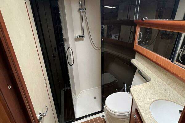 Luhrs 41 Hardtop Express Yacht For Sale