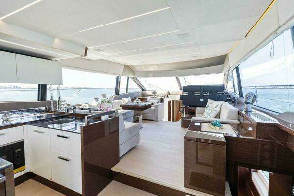 Prestige 630 Flybridge Yacht For Sale