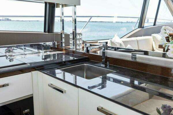Prestige 630 Flybridge Yacht For Sale