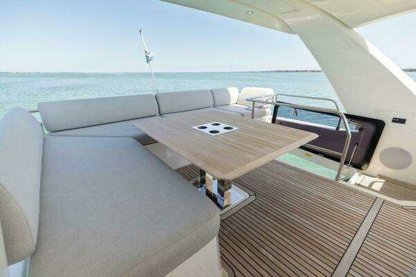 Prestige 630 Flybridge Yacht For Sale