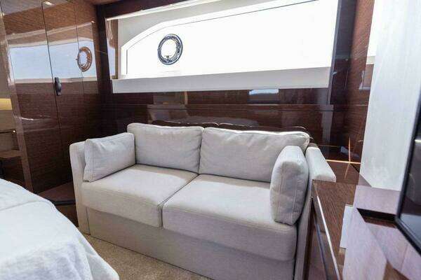 Prestige 630 Flybridge Yacht For Sale