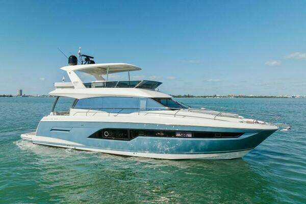 Prestige 630 Flybridge Yacht For Sale