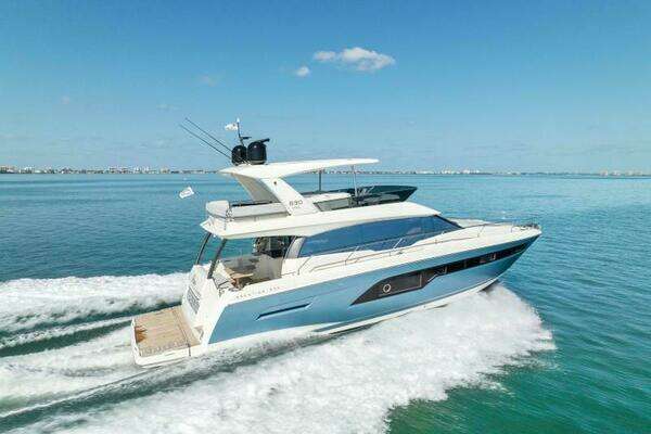 Prestige 630 Flybridge Yacht For Sale