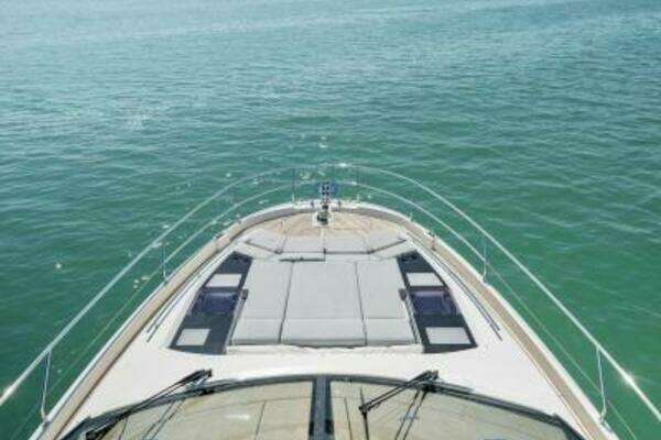 Prestige 630 Flybridge Yacht For Sale