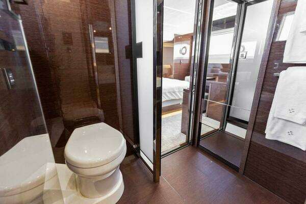 Prestige 630 Flybridge Yacht For Sale