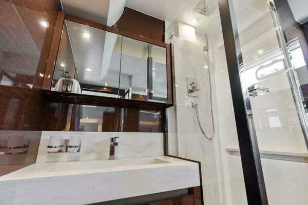 Prestige 630 Flybridge Yacht For Sale