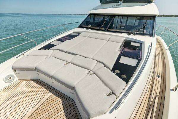 Prestige 630 Flybridge Yacht For Sale