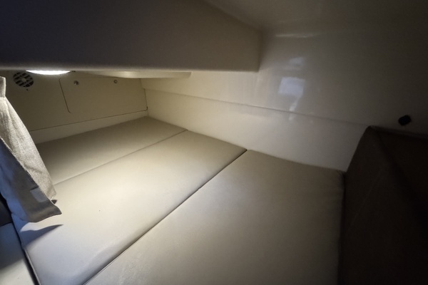 2015 Boston Whaler 28