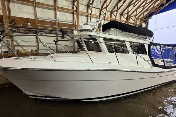 Kapalua 33ft Ocean Sport Yacht For Sale